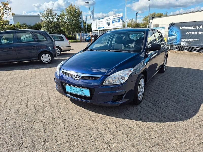 Blau Gebraucht 2007 Hyundai i30 Limousine | 4.490 € (Etwas zu teuer) - Bild 1/4