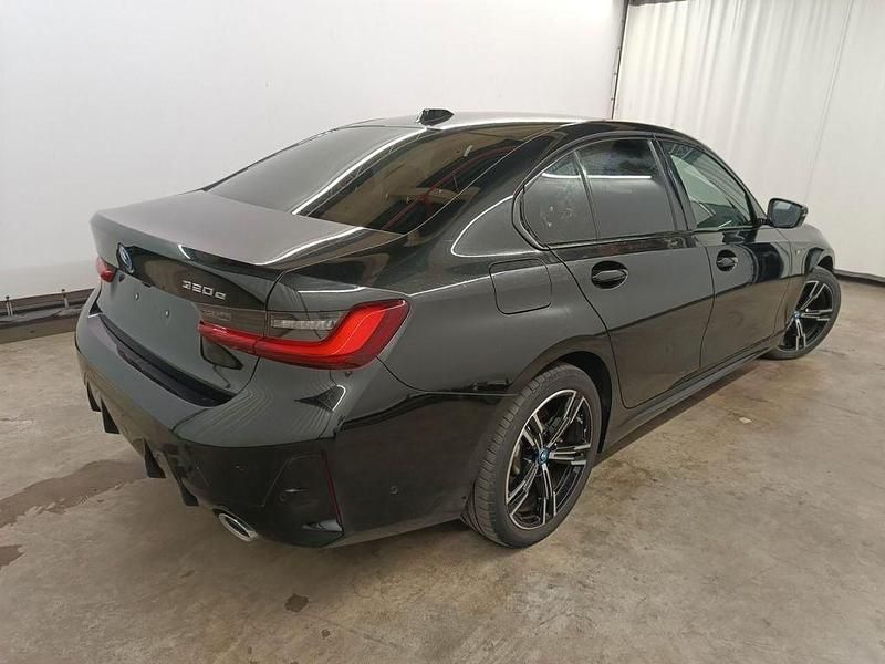 Gebraucht BMW 320e M Sport 204 PS (150 kW) 2024 Schwarz Limousine