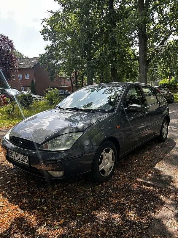 Gebraucht 2002 Ford Focus Trend Limousine | 1.150 € (Guter Preis) - Bild 1/4