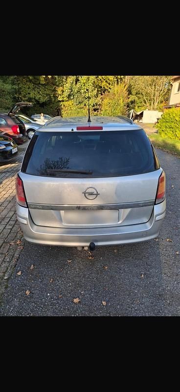 Gebraucht Opel Astra 105 PS (77 kW) 2005 Silber Kombi