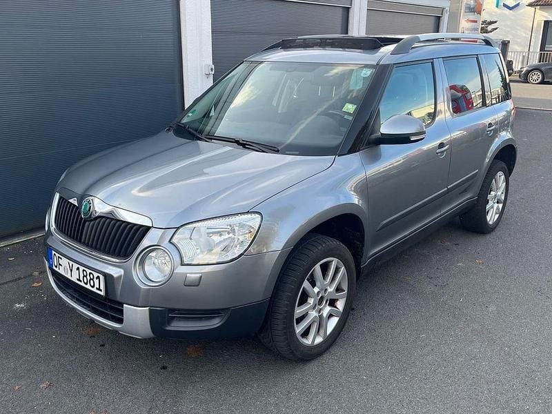 Gebraucht Skoda Yeti Elegance 105 PS (77 kW) 2011 Grau SUV
