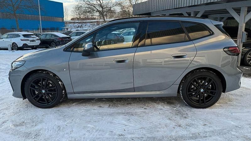 Gebraucht BMW 218 M Sport 150 PS (110 kW) 2022 Skyscraper grau metallic Van / Kleinbus