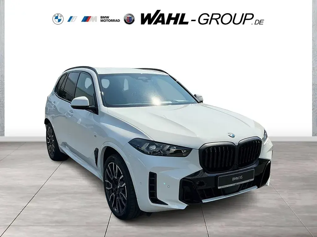Neu BMW X5 M Sport 298 PS (219 kW) 2026 Weiß SUV