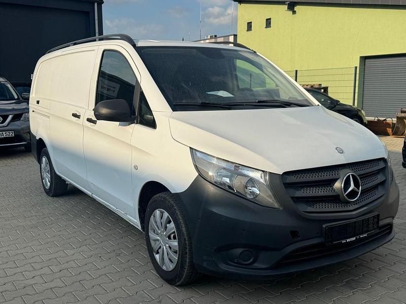Gebraucht Mercedes Vito 114 PS (83 kW) 2015 Weiß Van