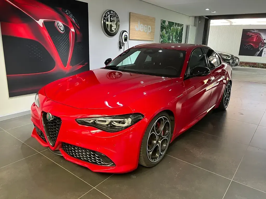 Gebraucht Alfa Romeo Giulia Veloce 280 PS (205 kW) 2024 Rot Limousine