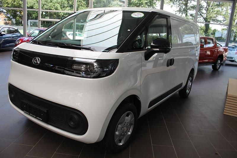 Neu Maxus eDeliver 5 119 kW (163 PS) 2025 Weiß Van