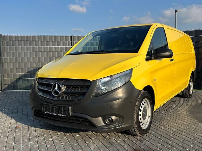 Gebraucht Mercedes Vito 136 PS (100 kW) 2021 Gelb Van