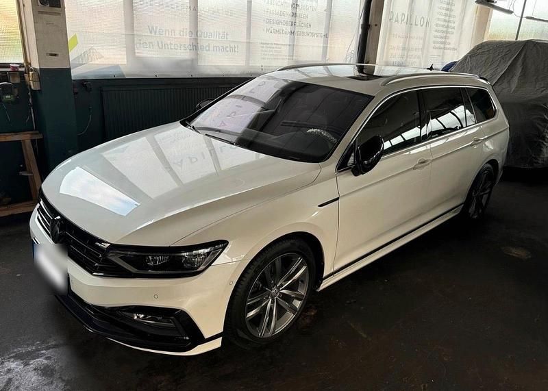 Gebraucht VW Passat R-line 190 PS (139 kW) 2021 Weiß Kombi