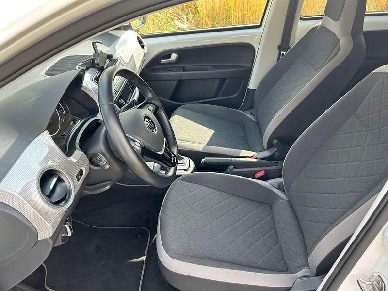 Gebraucht VW e-up! Style 61 kW (83 PS) 2022 Weiß Kleinwagen