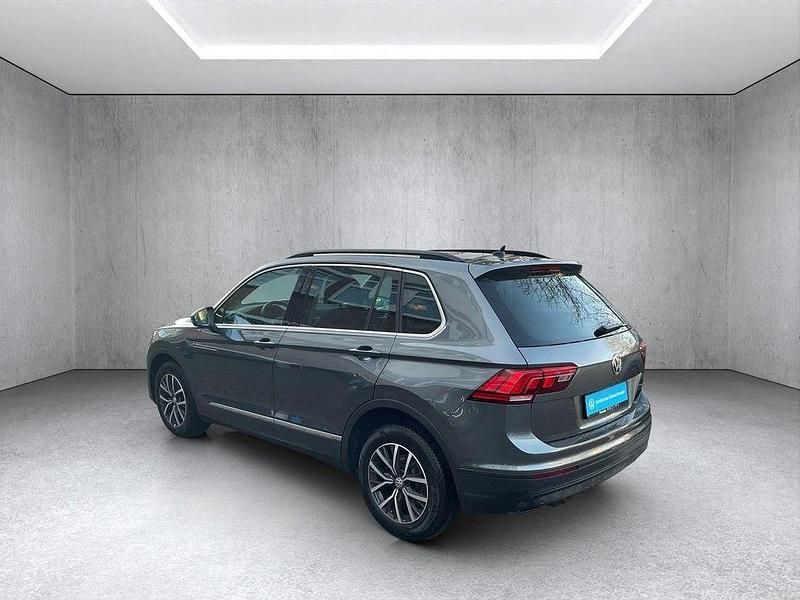 Gebraucht VW Tiguan Comfortline 150 PS (110 kW) 2019 Grau SUV