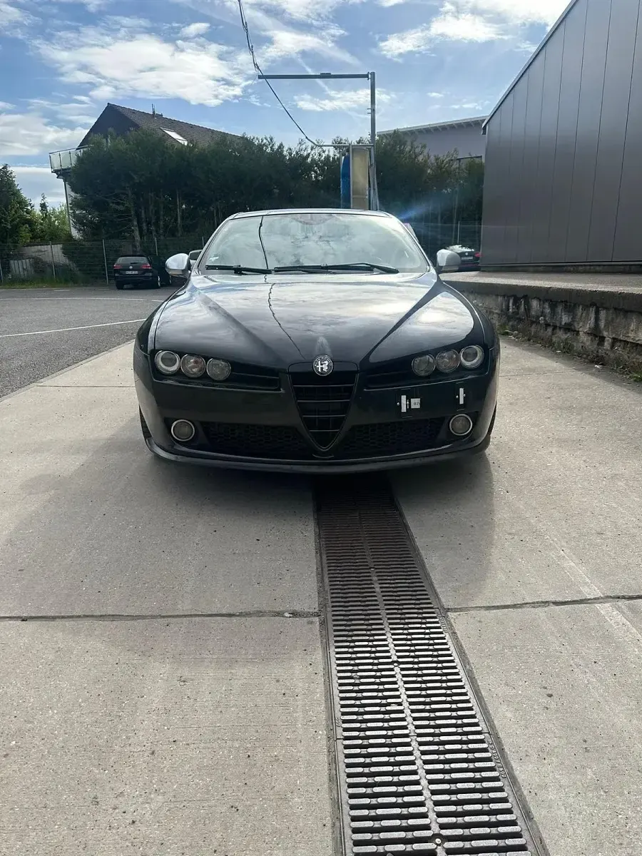 Second-hand Alfa Romeo 159 200 CP (147 kW) 2009 Negru Break