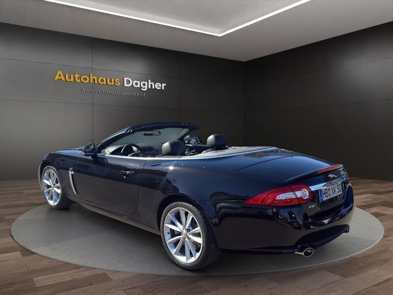 Gebraucht Jaguar XK 385 PS (283 kW) 2011 Schwarz Cabrio