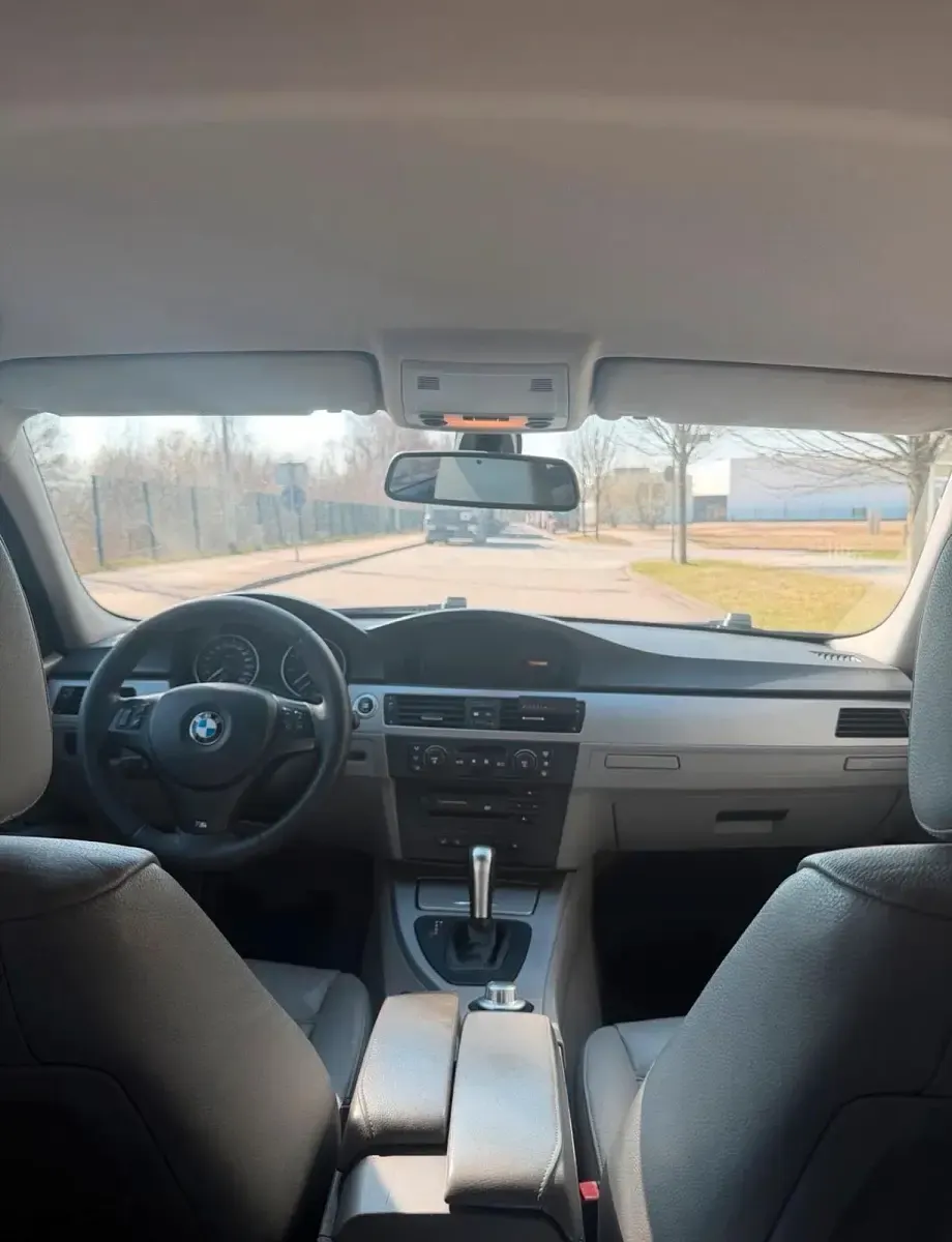 Gebraucht BMW 325 M Sport 218 PS (160 kW) 2006 Silber Limousine