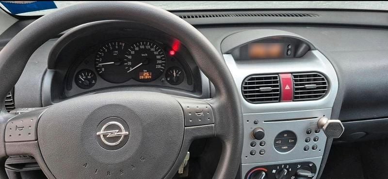 Gebraucht Opel Corsa 60 PS (44 kW) 2002 Blau Kleinwagen