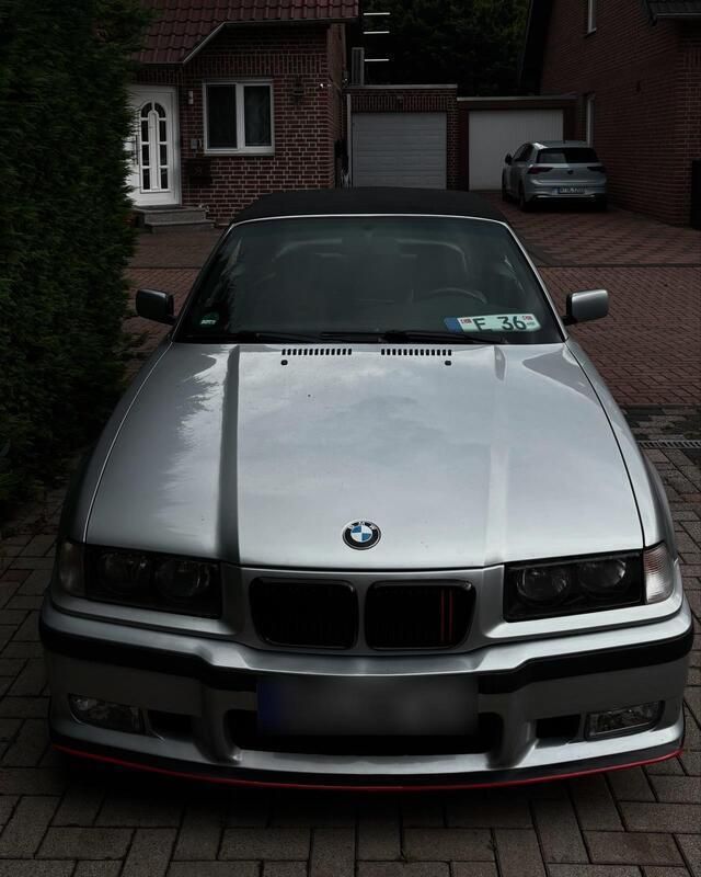 Grau Gebraucht 2000 BMW 318 Cabriolet Sport Line Cabrio | 6.200 € (Fairer Preis) - Bild 1/4