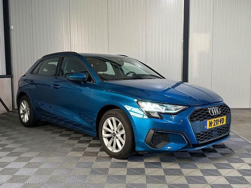 Gebraucht Audi A3 Proline 110 PS (80 kW) 2022 Blau Limousine