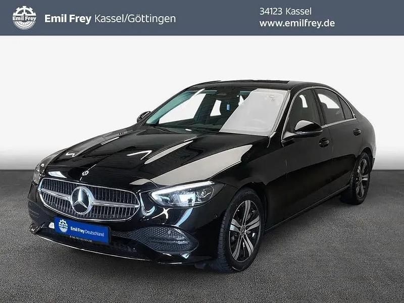 Schwarz obsidianschwarz metallic metallic Gebraucht 2024 Mercedes C300 Advanced Limousine | 47.300 € (Fairer Preis) - Bild 1/4