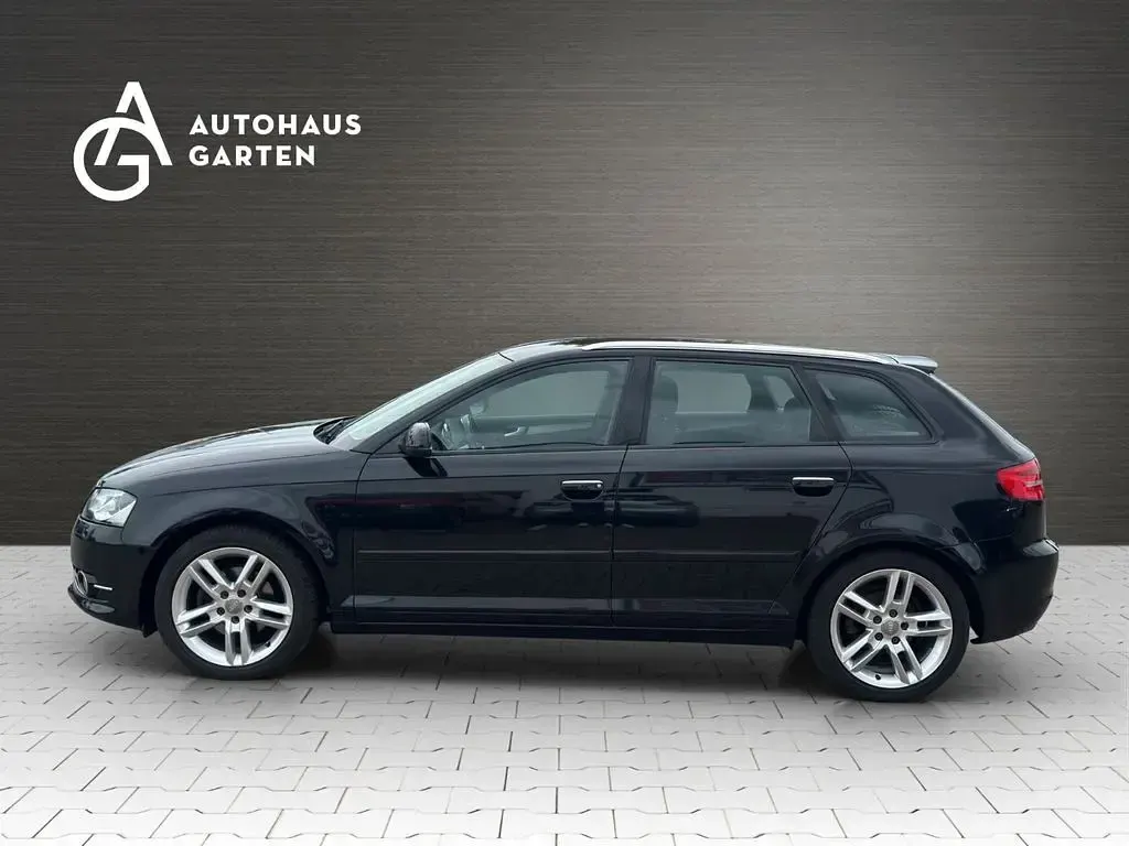 Gebraucht Audi A3 Ambition 125 PS (91 kW) 2011 Phantomschwarz Kleinwagen