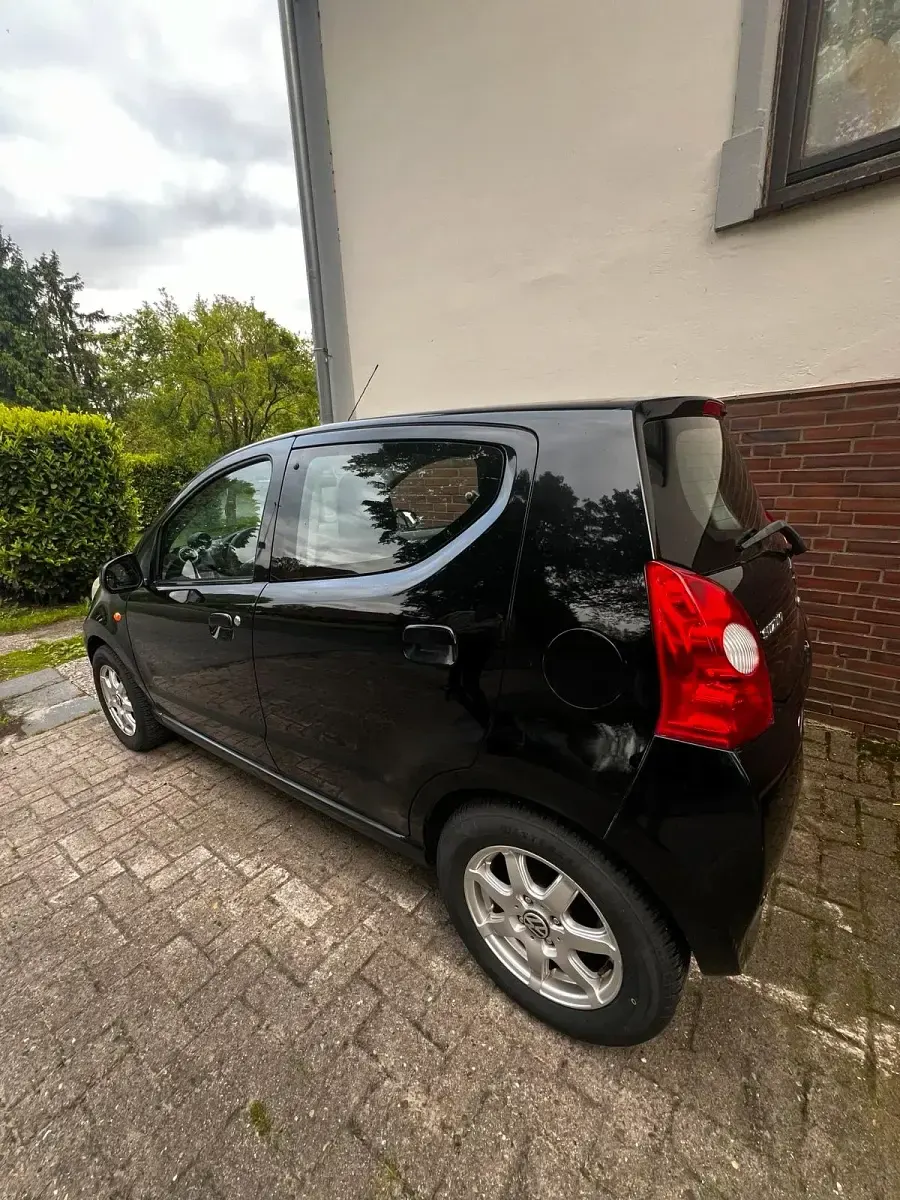 Gebraucht Suzuki Alto 68 PS (50 kW) 2009 Schwarz Kleinwagen