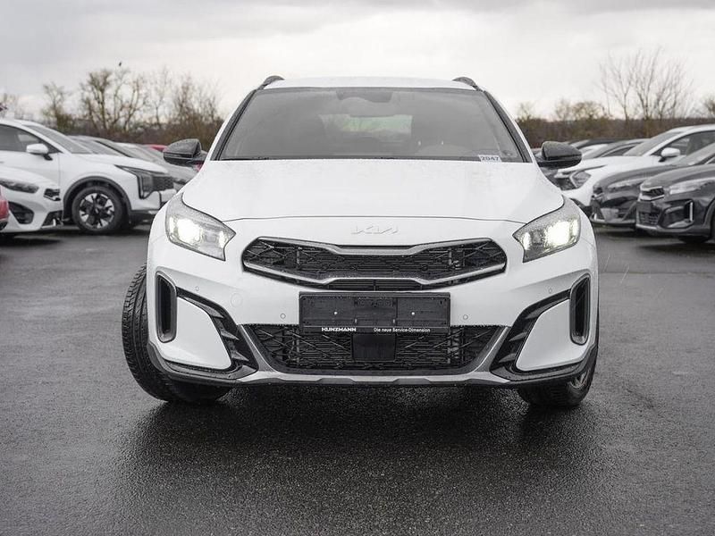 Neu Kia XCeed GT-Line 150 PS (110 kW) 2026 Carraraweiß SUV