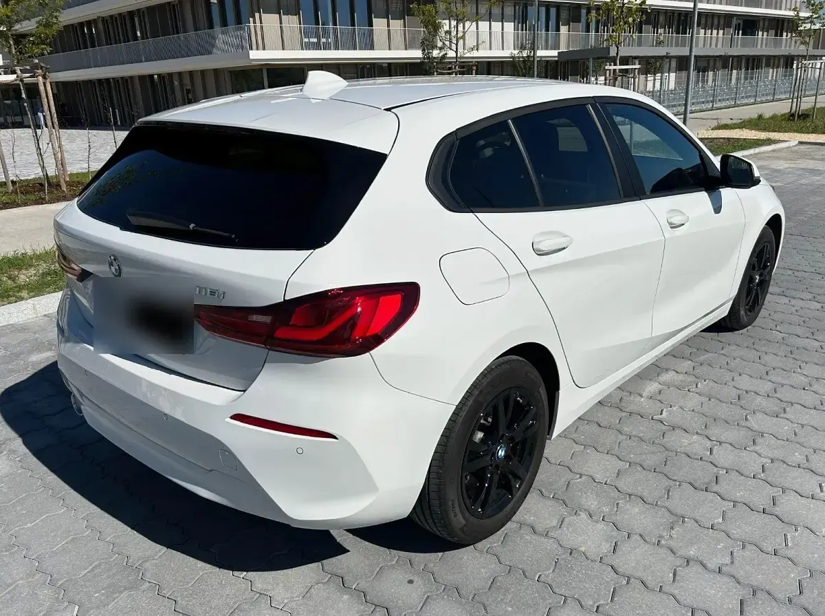 Gebraucht BMW 118 Advantage 136 PS (100 kW) 2021 Weiß Kleinwagen
