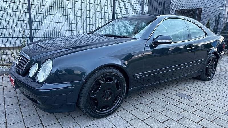 Schwarz Gebraucht 1999 Mercedes CLK320 Coupé | 8.990 € (Etwas zu teuer) - Bild 1/4