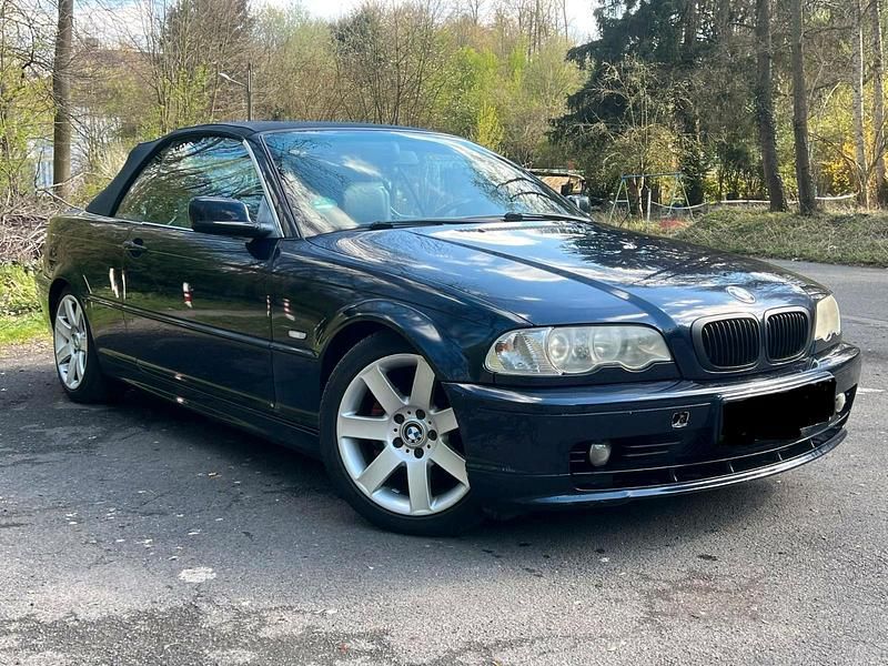 Gebraucht BMW 320 Cabriolet 170 PS (125 kW) 2002 Blau Cabrio