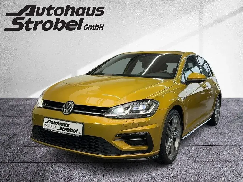 Gebraucht VW Golf VII R-line 150 PS (110 kW) 2017 Kurkumagelb metallic Limousine