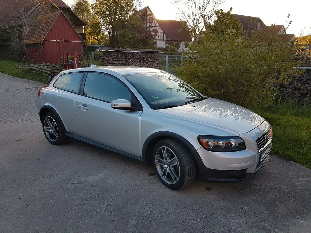 Gebraucht Volvo C30 Momentum 101 PS (74 kW) 2007 Silber Kleinwagen