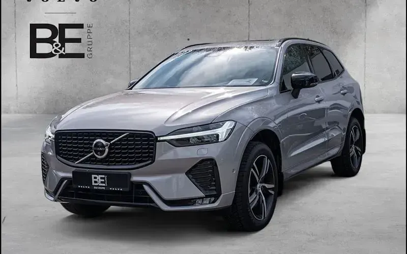 Gebraucht Volvo XC60 Ultimate 197 PS (144 kW) 2024 Silber / silver dawn (metallic) SUV