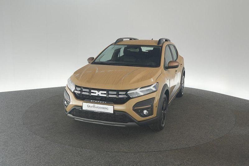 Beige Gebraucht 2025 Dacia Sandero Extreme Kleinwagen | 18.260 € (Fairer Preis) - Bild 1/4