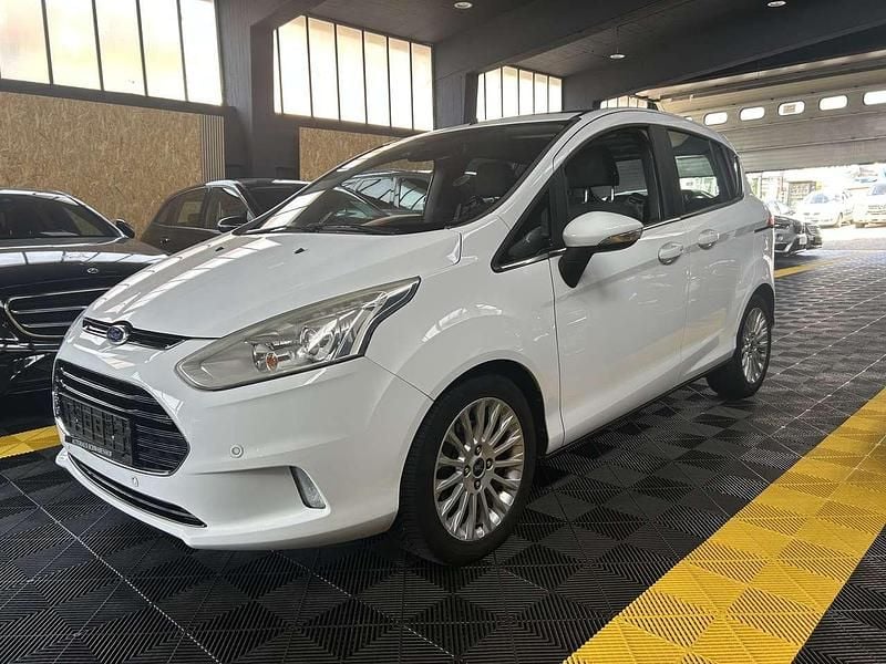 Frostweiß Gebraucht 2013 Ford B-MAX Titanium Van / Kleinbus | 7.490 € (Superpreis) - Bild 1/4