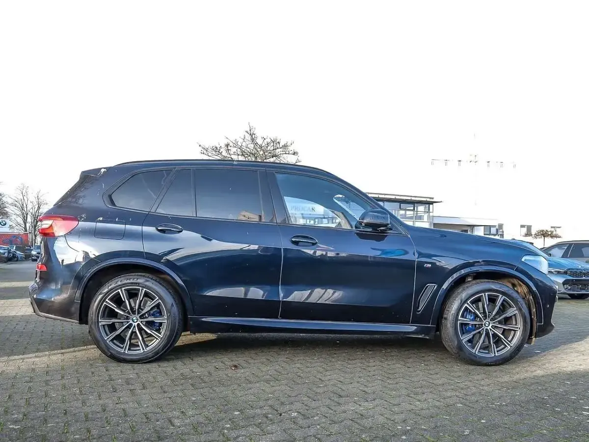 Gebraucht BMW X5 M Sport 286 PS (210 kW) 2022 Carbonschwarz SUV