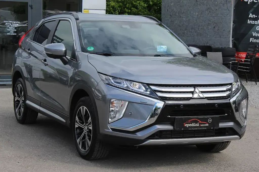 Używany Mitsubishi Eclipse Cross Edition 163 KM (119 kW) 2018 Szary SUV
