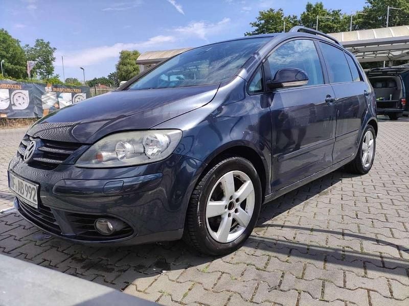 Blau Gebraucht 2008 VW Golf VI Limousine | 3.150 € (Superpreis) - Bild 1/4