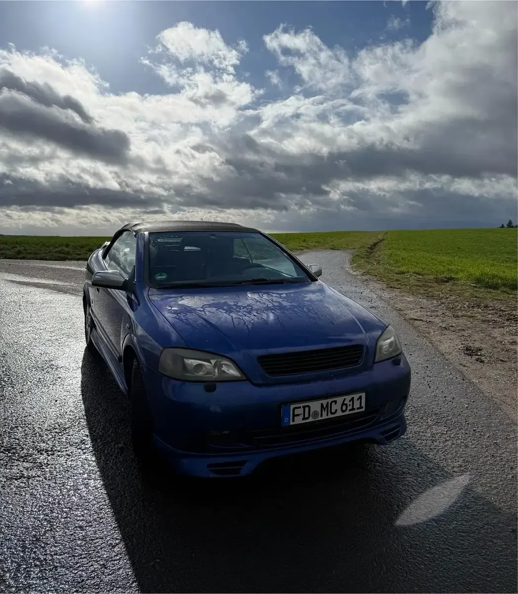 Używany Opel Astra 147 KM (108 kW) 2001 Niebieski Kabriolet