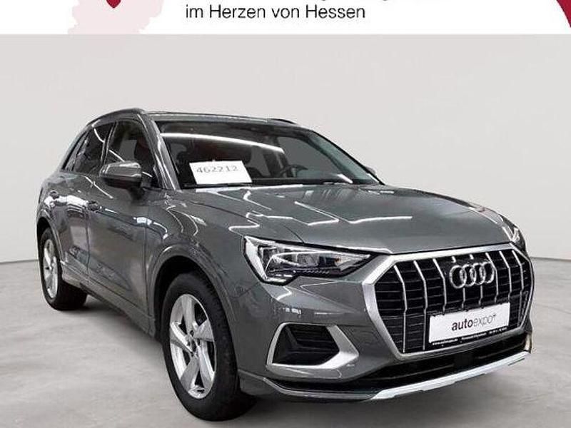Grau Gebraucht 2024 Audi Q3 Advanced SUV | 32.789 € (Guter Preis) - Bild 1/4