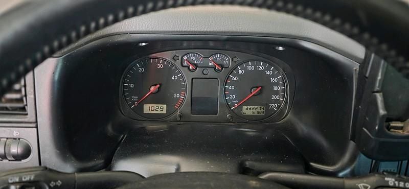 Second-hand VW T4 151 CP (111 kW) 2002 Verde Van