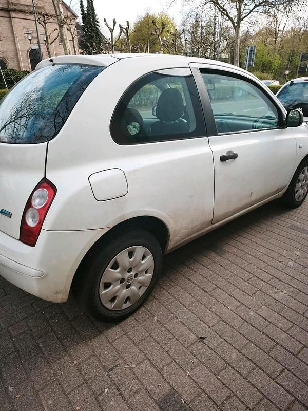 Gebraucht Nissan Micra 58 PS (42 kW) 2010 Weiß Kleinwagen