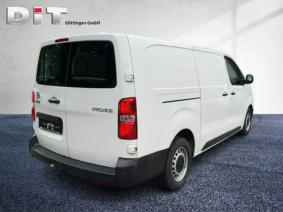 Gebraucht Toyota Proace 122 PS (89 kW) 2021 Schaumweiß Van / Kleinbus