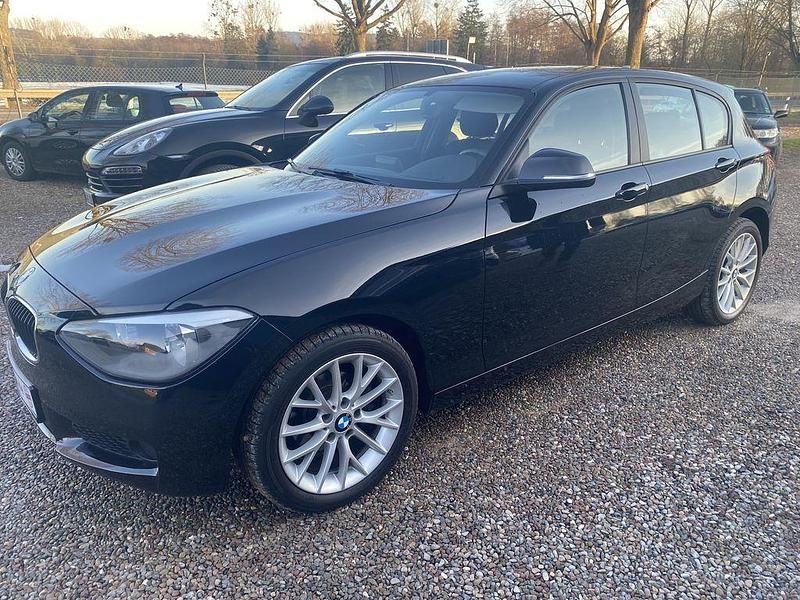 Schwarz ii Gebraucht 2014 BMW 116 Advantage Kleinwagen | 8.450 € (Fairer Preis) - Bild 1/4