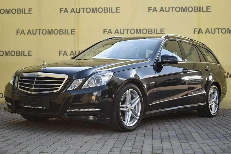 Schwarz Gebraucht 2012 Mercedes E350 Kombi | 11.000 € (Superpreis) - Bild 1/4