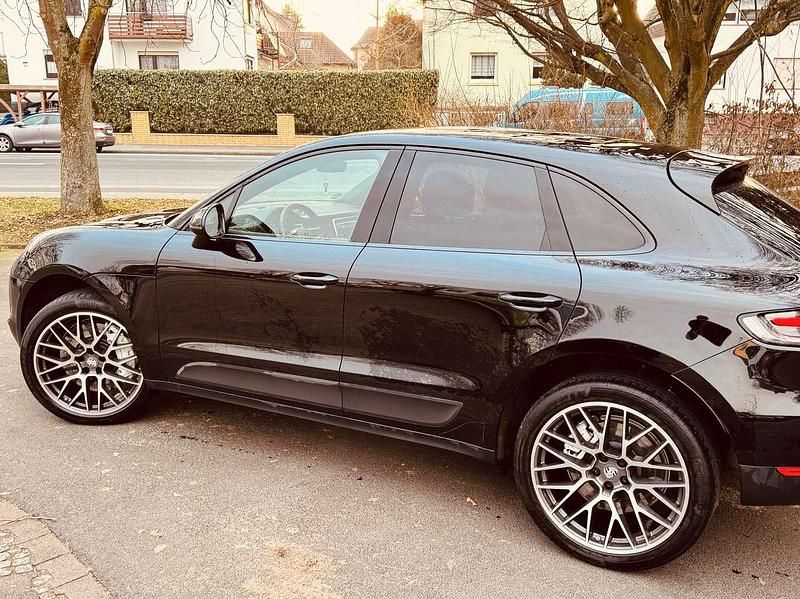 Gebraucht Porsche Macan S 354 PS (260 kW) 2021 Schwarz SUV
