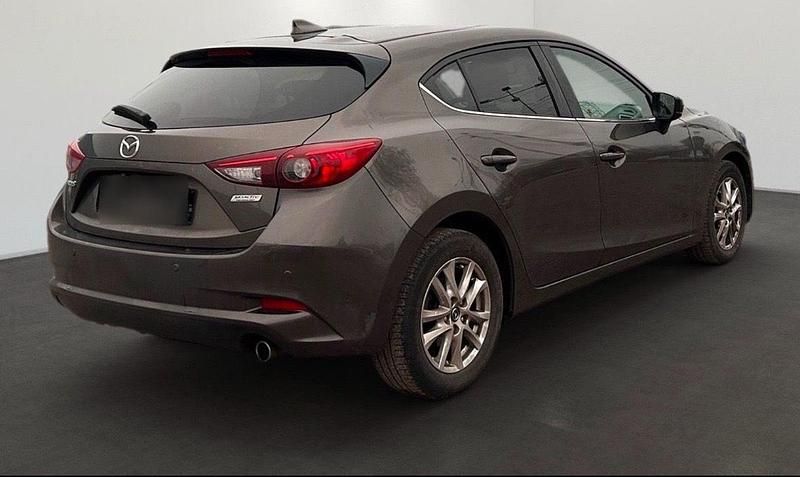 Usata Mazda 3 101 CV (74 kW) 2017 Grigio Berlina
