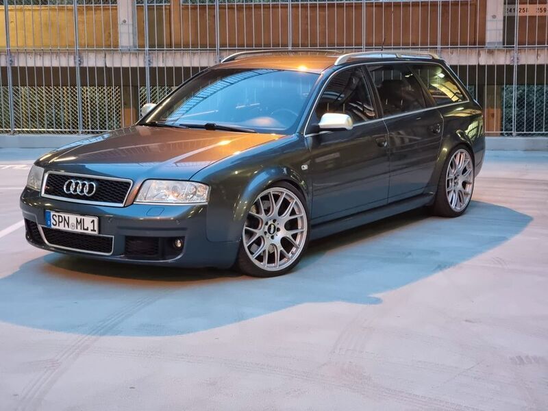 Grau Gebraucht 2003 Audi RS6 Sport Kombi | 18.000 € (Guter Preis) - Bild 1/4