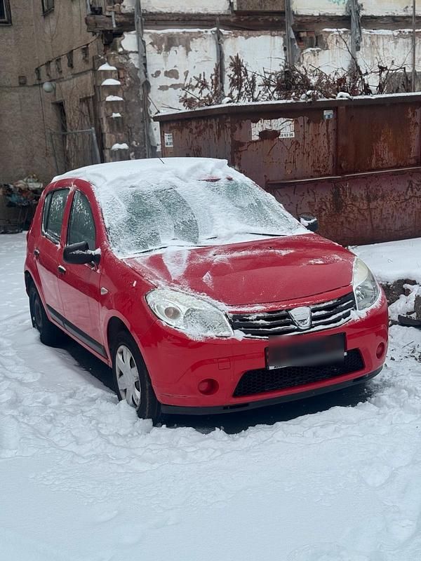 Rot Gebraucht 2009 Dacia Sandero Kleinwagen | 699 € (Superpreis) - Bild 1/4