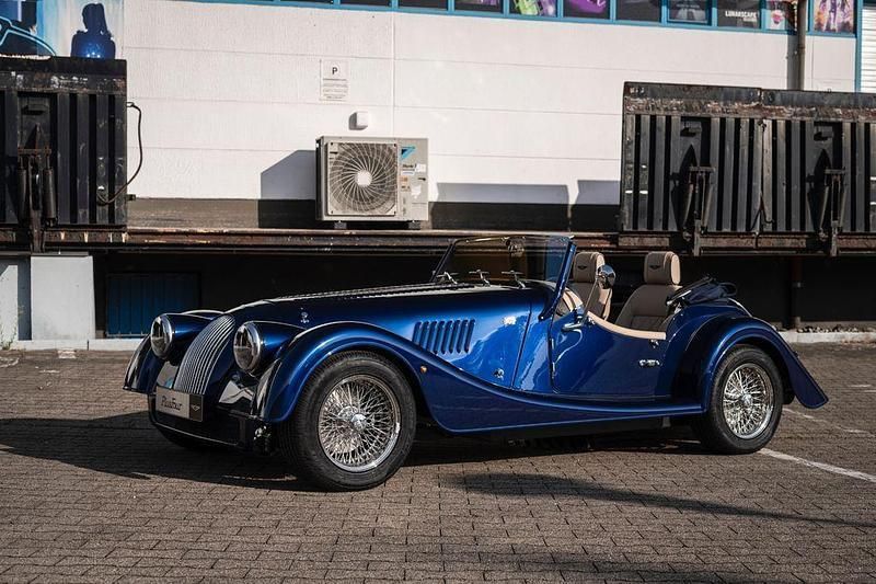 Blau Neu 2025 Morgan Plus Cabrio | 125.900 € - Bild 1/4