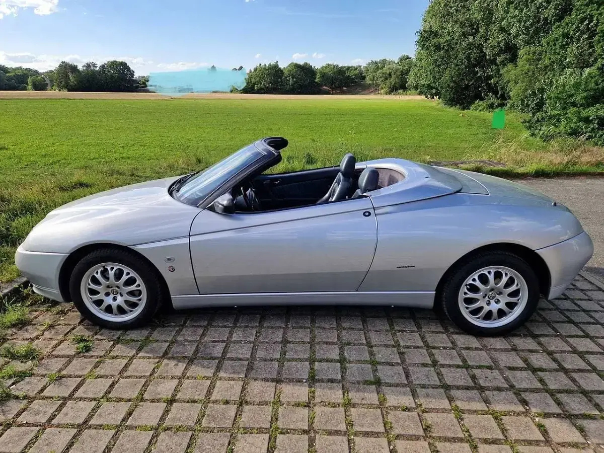Gebraucht Alfa Romeo Spider 155 PS (114 kW) 1999 Silber Cabrio
