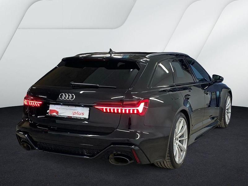 Gebraucht Audi RS6 Ambiente 600 PS (441 kW) 2022 Mythosschwarz metallic Kombi