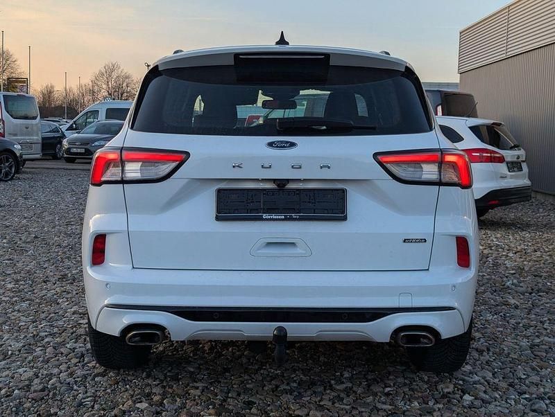 Gebraucht Ford Kuga ST-Line 152 PS (111 kW) 2022 Weiß SUV